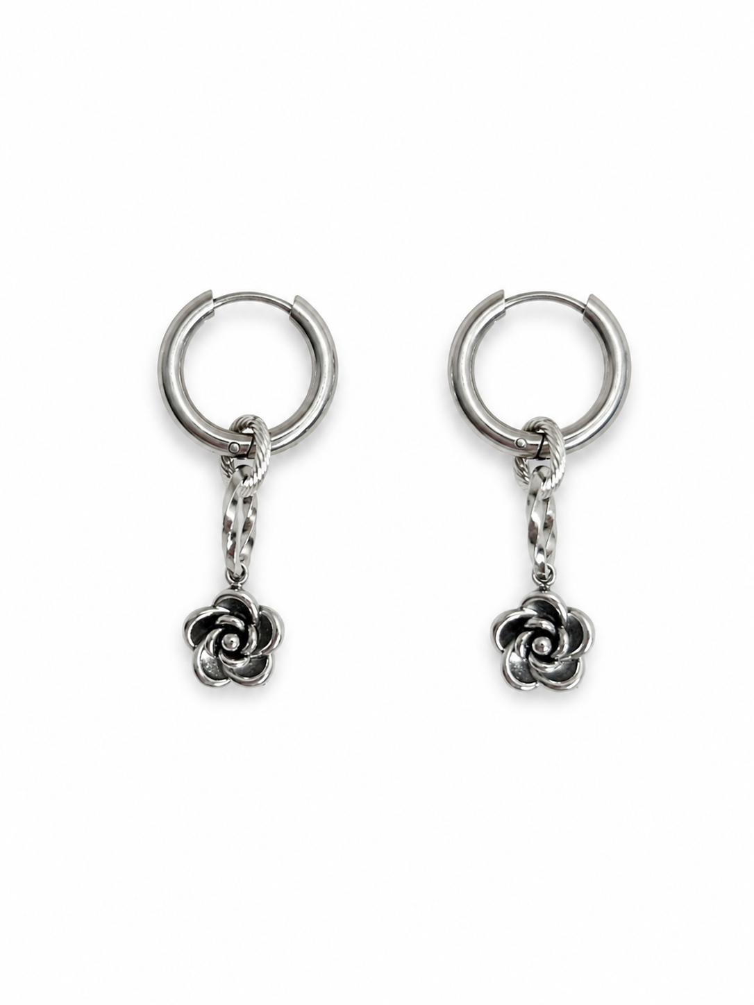 Handmade statement oorbellen met chain en roosje