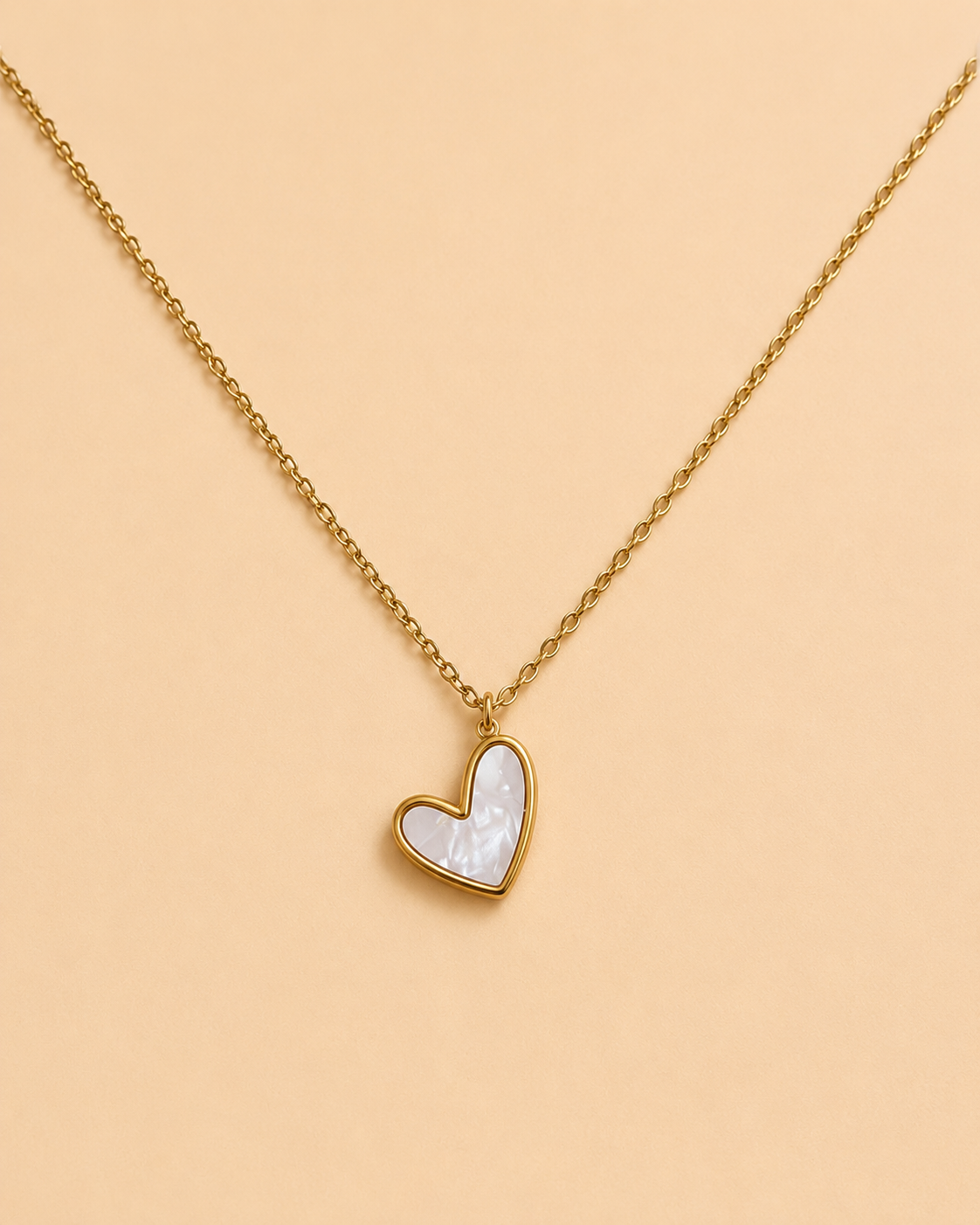 White sweeteheart ketting