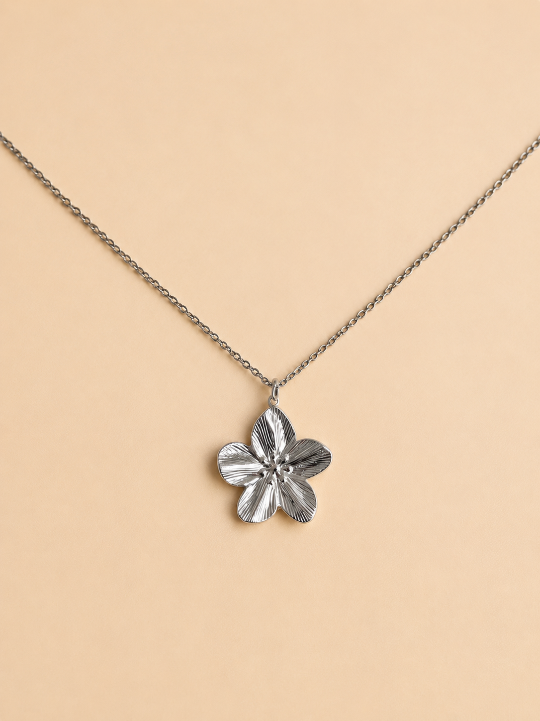 Flower statement ketting