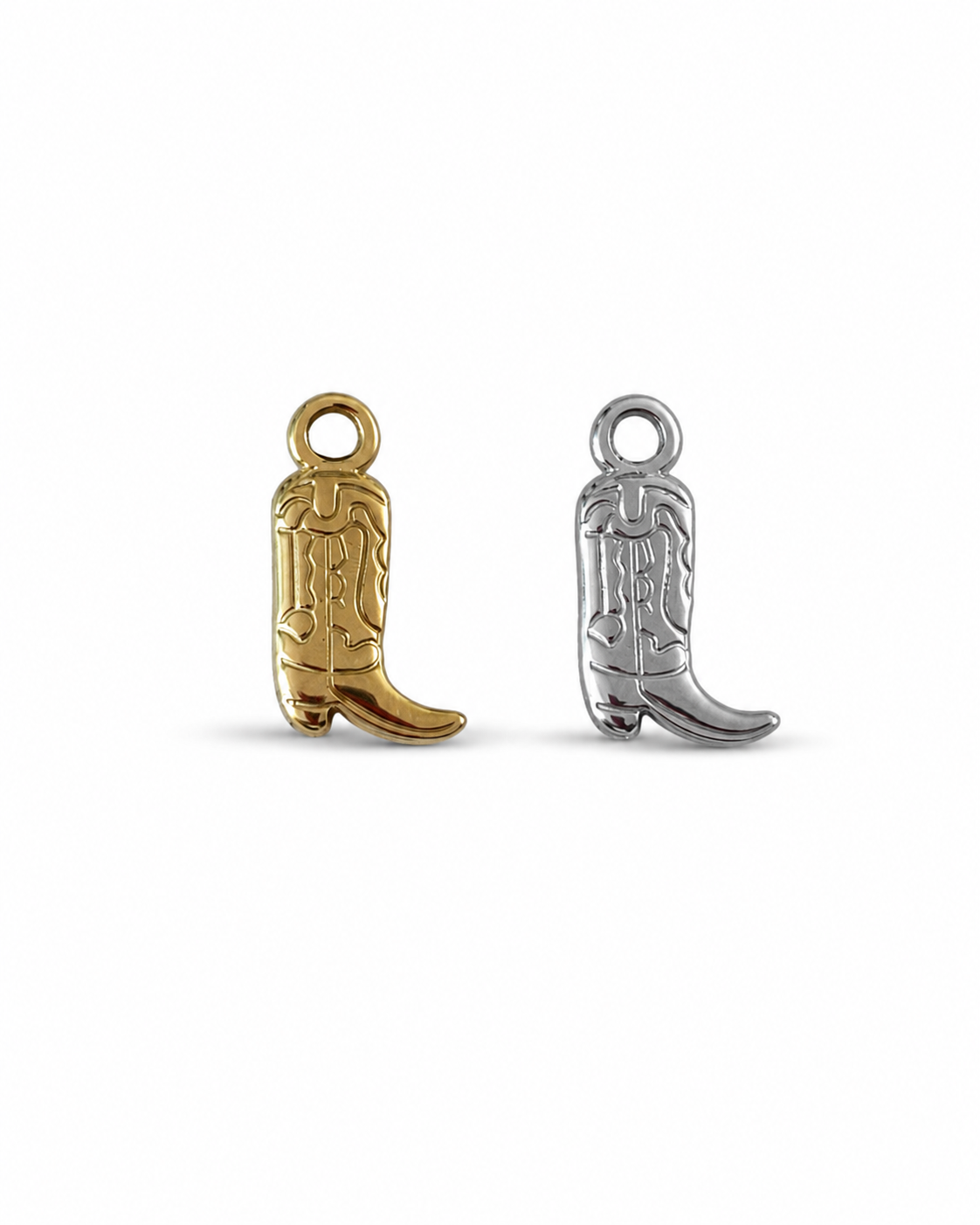 Gouden en zilveren RVS cowboylaars‑bedels met gegraveerde details, geschikt voor bedelkettingen en armbanden